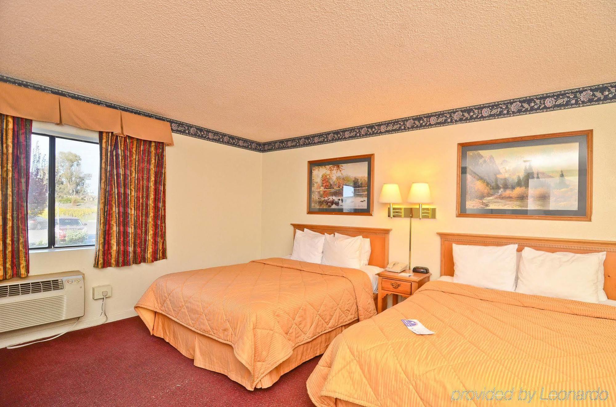 Americas Best Value Inn Stockton Quarto foto